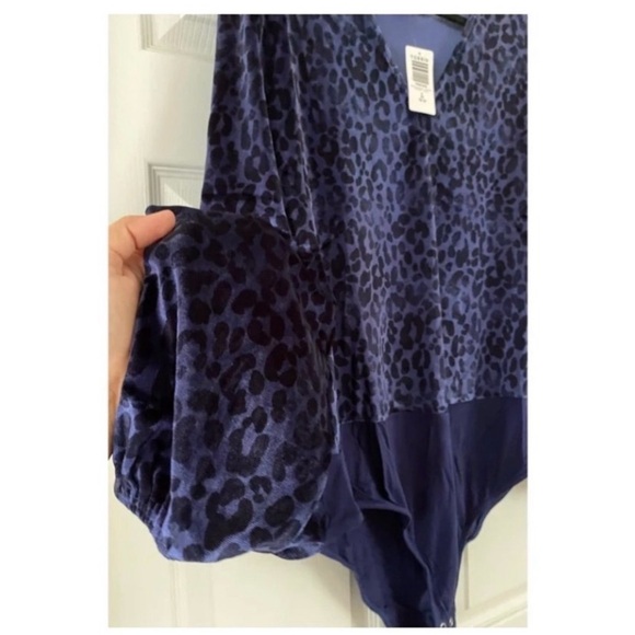 TORRID Blue Velvet Animal Print Bodysuit - Picture 6 of 8